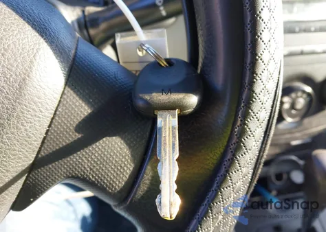 2011 Toyota Corolla z USA, uszkodzony, nr VIN 2T1BU4EE2BC654886